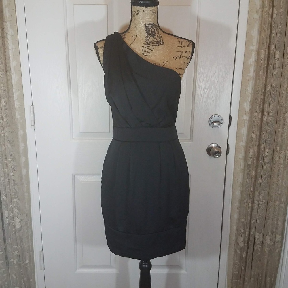 NWOT BCBG Black One Shoulder Cocktail Dress Sz 8